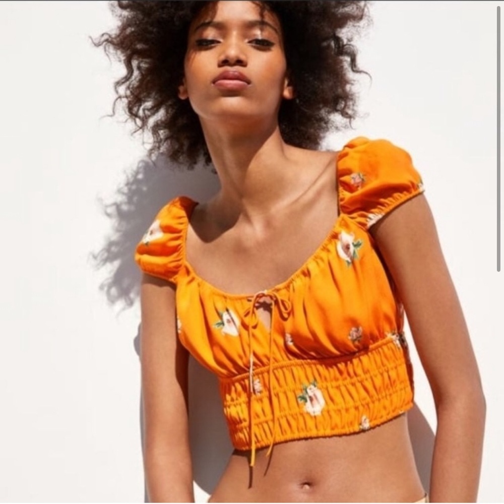 🍊 Zara orange floral summer crop top